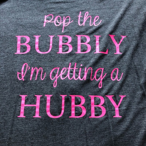 Bride-to-be engagement Shirt NWT M - Picture 2 of 3